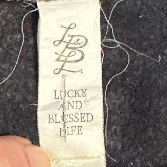 Lucky‎ And Blessed Life Sweatshirt Cowgirl Cactus Merry Christmas - Picture 6 of 9